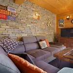 - Les Balcons Du Golf Chalet