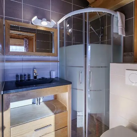 Les Balcons Du Golf Chalet *