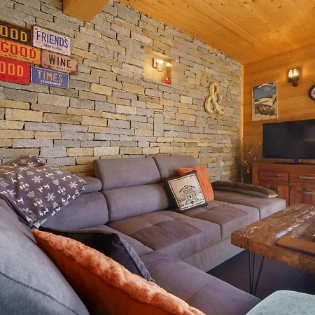 Les Balcons Du Golf Chalet