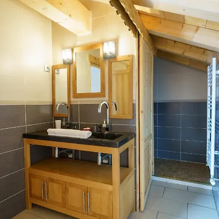 Les Balcons Du Golf Chalet Alpe dʼHuez