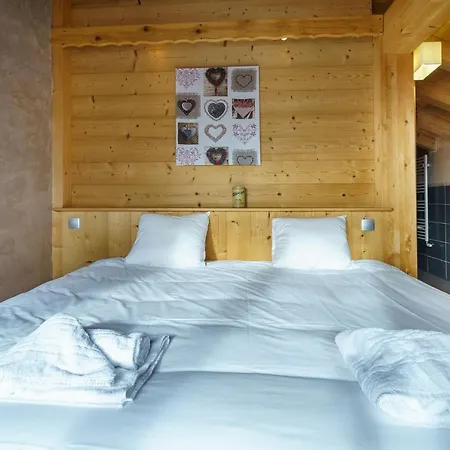 Les Balcons Du Golf Chalet