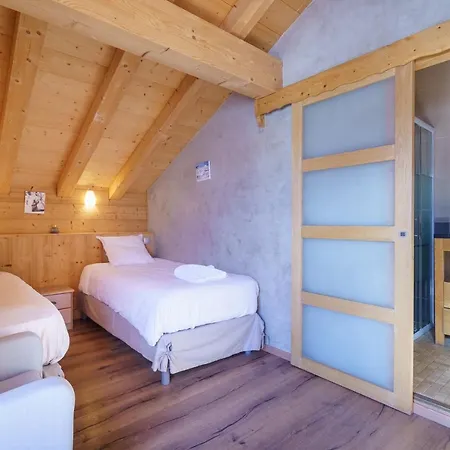 Les Balcons Du Golf Chalet Alpe dʼHuez