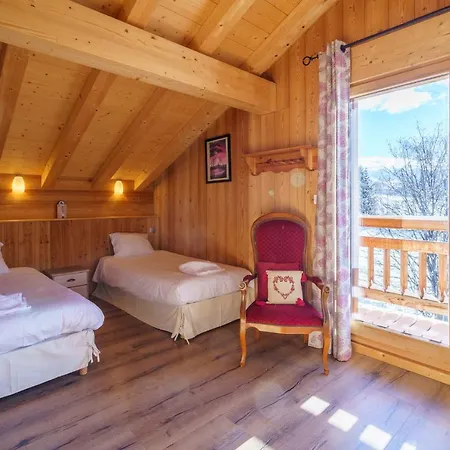 Les Balcons Du Golf Chalet *